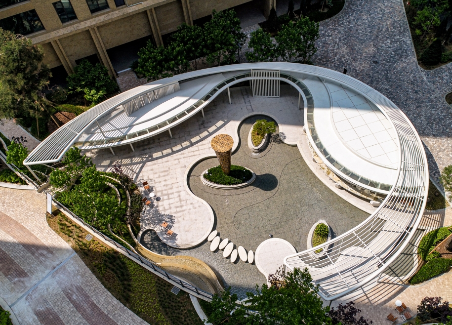 Maple Island Garden Lounge