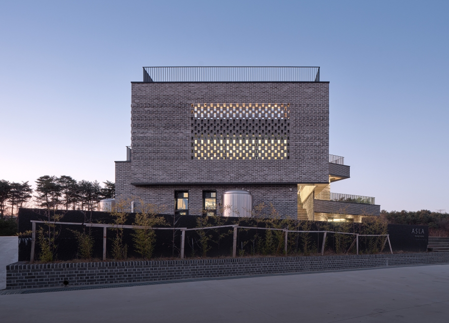 ASLA Brewing Company